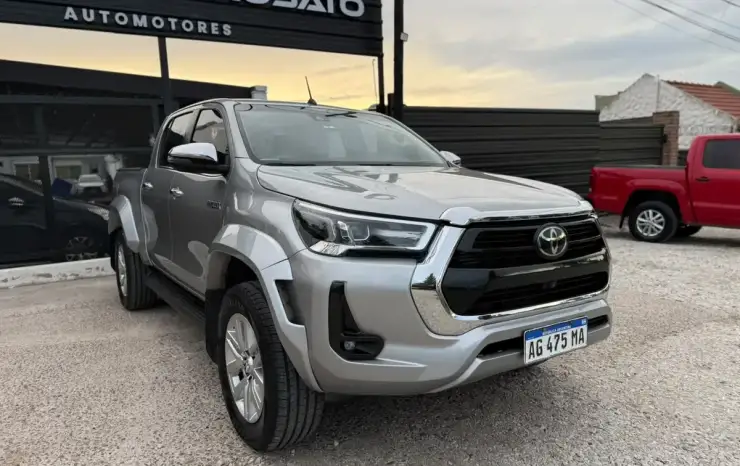 Toyota Hilux Pick-Up 2.8 Cd Srx 204Cv 4X4 AT